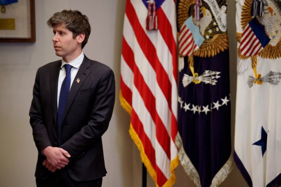 OpenAI Bangun 5 Pusat Data AI Baru dengan Kapasitas Energi Besar - image 1