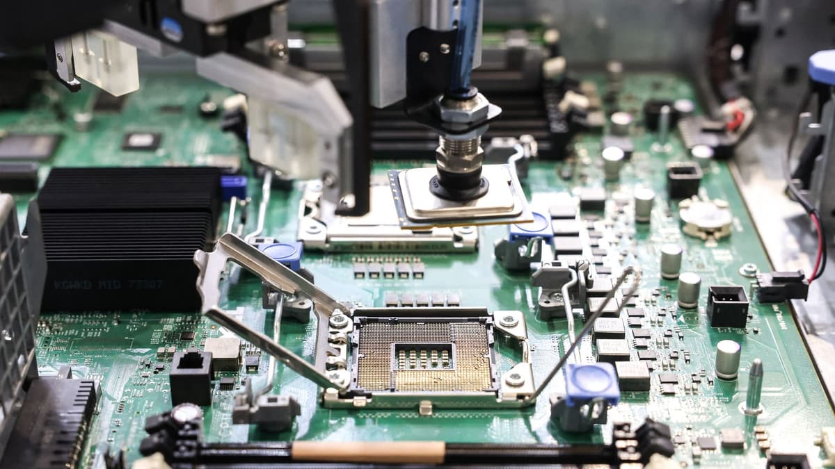 Transistor Magnetik MIT: Inovasi untuk Elektronik Lebih Cepat dan Hemat Energi