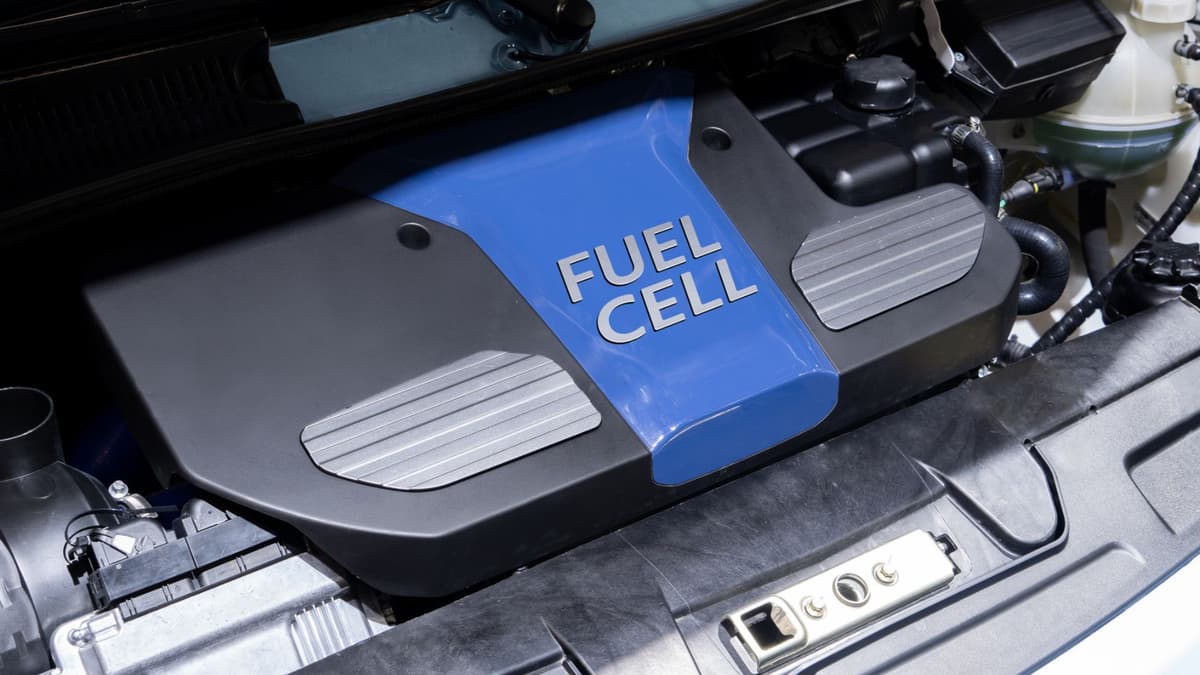 Inovasi Membran Elektrolit dari Tanah Liat untuk Sel Bahan Bakar Lebih Efisien dan Aman