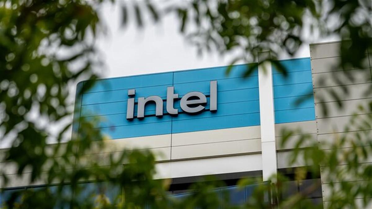 Mengapa Intel Perlu Menjual Diri dan Investor Harus Diversifikasi Chip