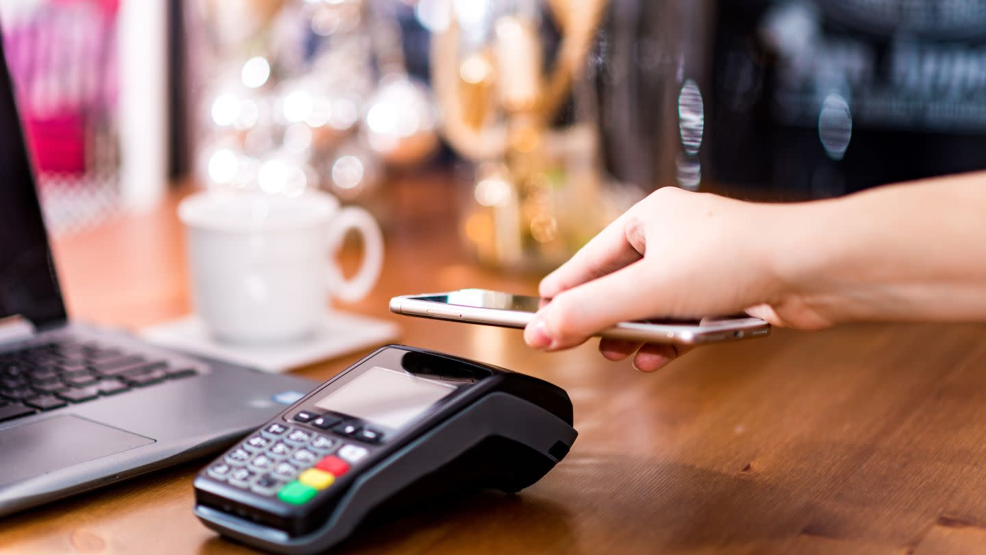 Kemitraan Valor PayTech dan 4LeafLabs Hadirkan Solusi POS Terjangkau untuk UMKM