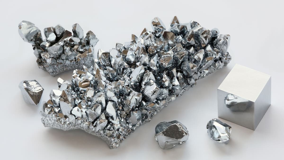 Logam Terkeras di Dunia dan Peran Pentingnya dalam Teknologi Industri