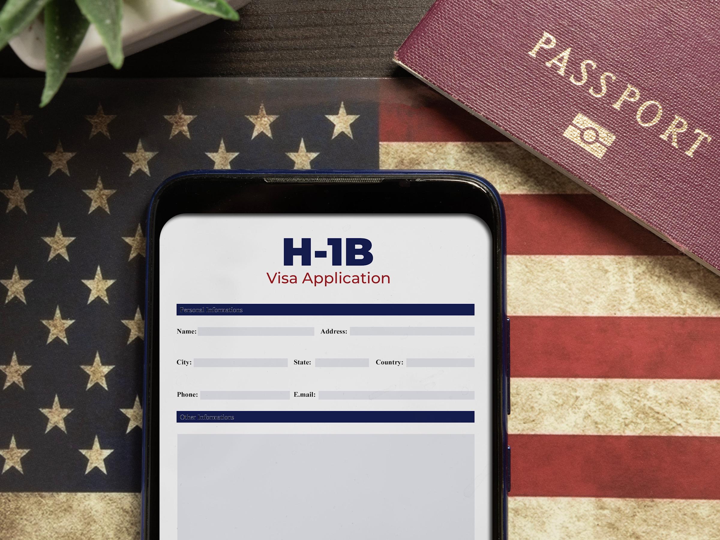 Biaya Visa H-1B Rp 1.64 miliar ($100,000) Trump Mengancam Startup dan Innovasi AI di Silicon Valley