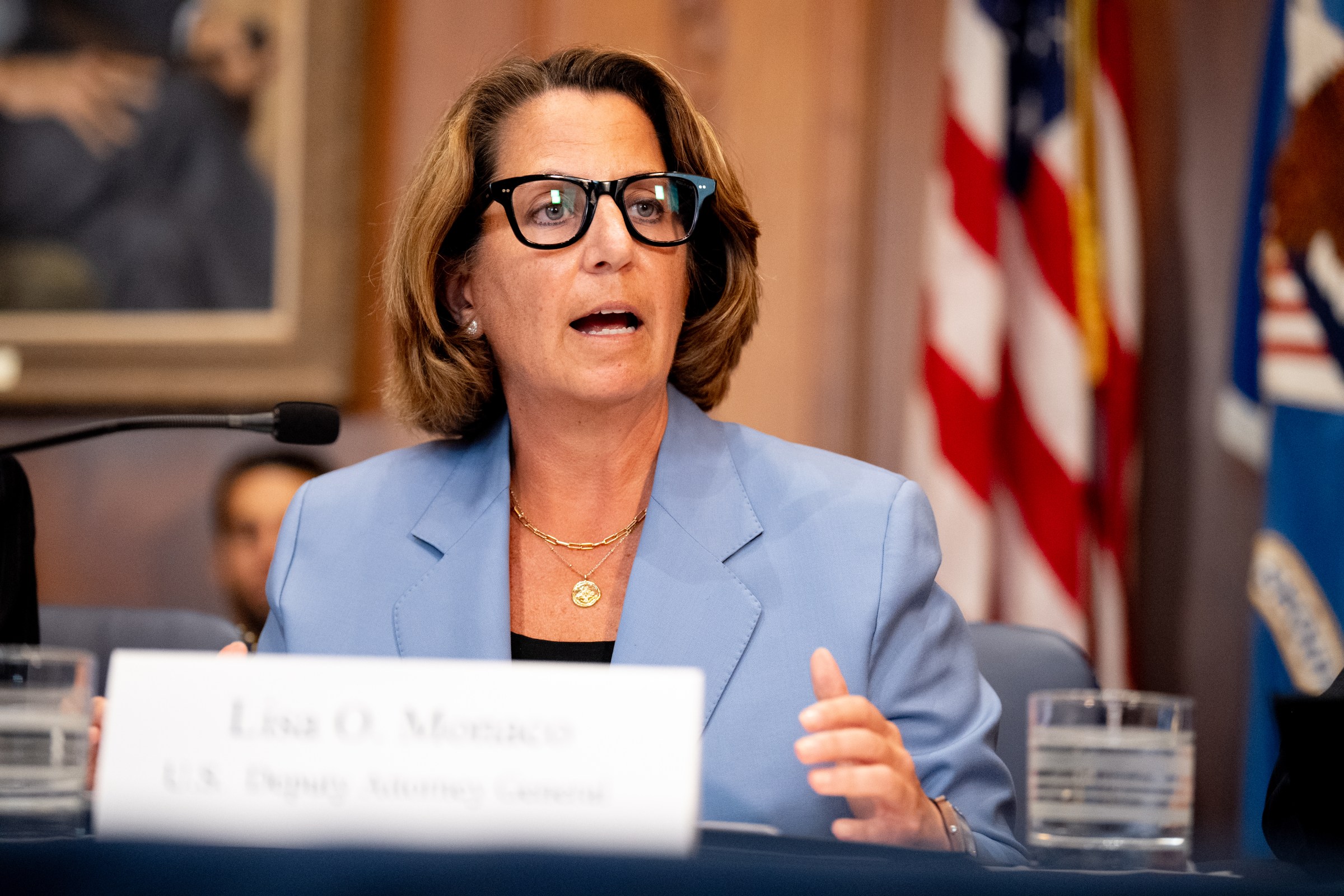 Donald Trump Serang Kepala Urusan Global Microsoft karena Latar Politik