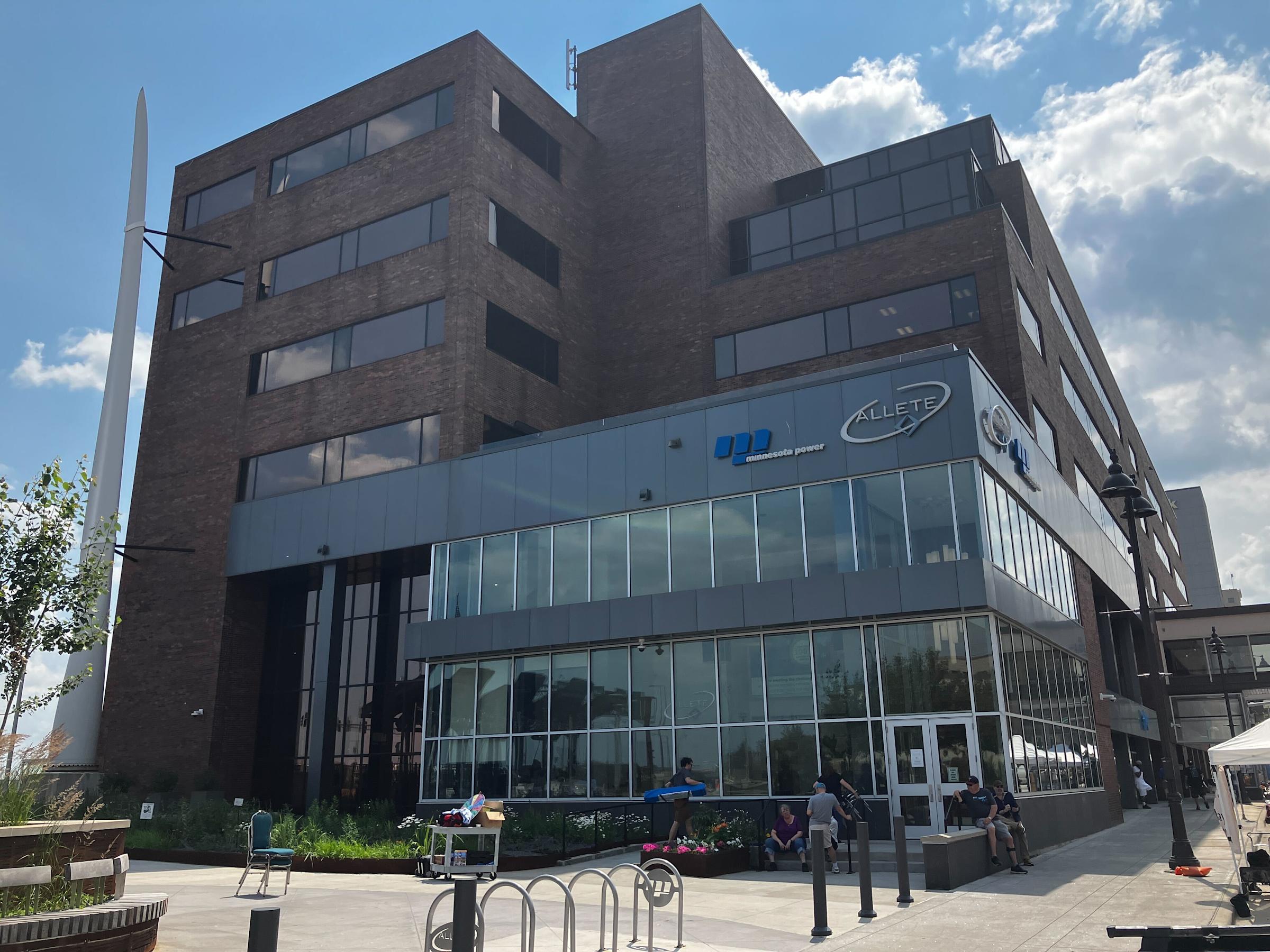 Investasi Besar di Utilitas Listrik untuk Dukung AI Picu Kekhawatiran Kenaikan Tarif