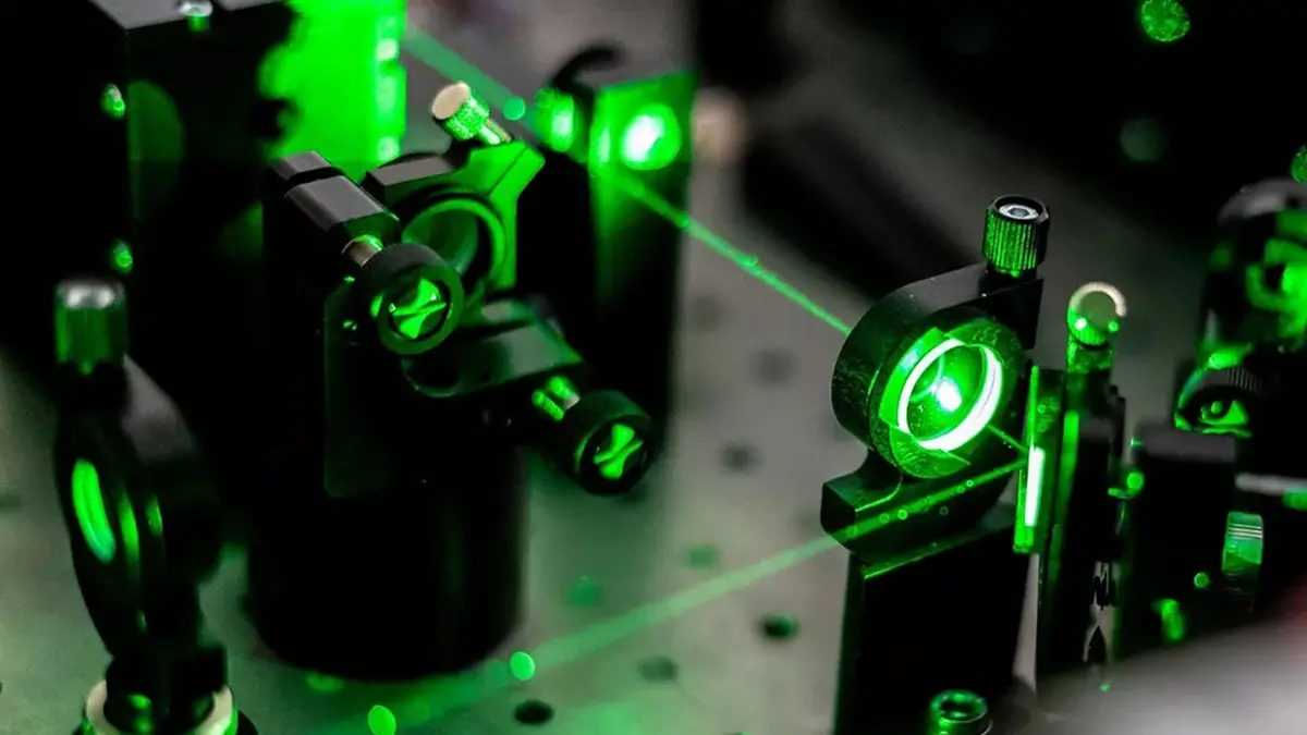 Material Baru Gabungkan MoS₂ dan Nafion untuk Cahaya Fleksibel Murah