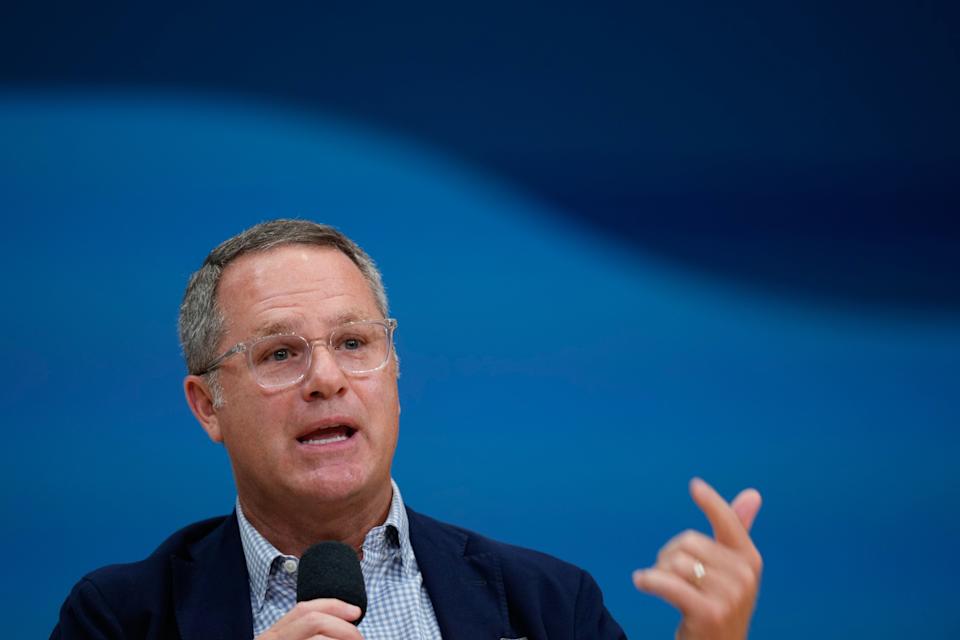 Walmart dan AI: Melatih Keterampilan Kerja untuk Masa Depan yang Stabil