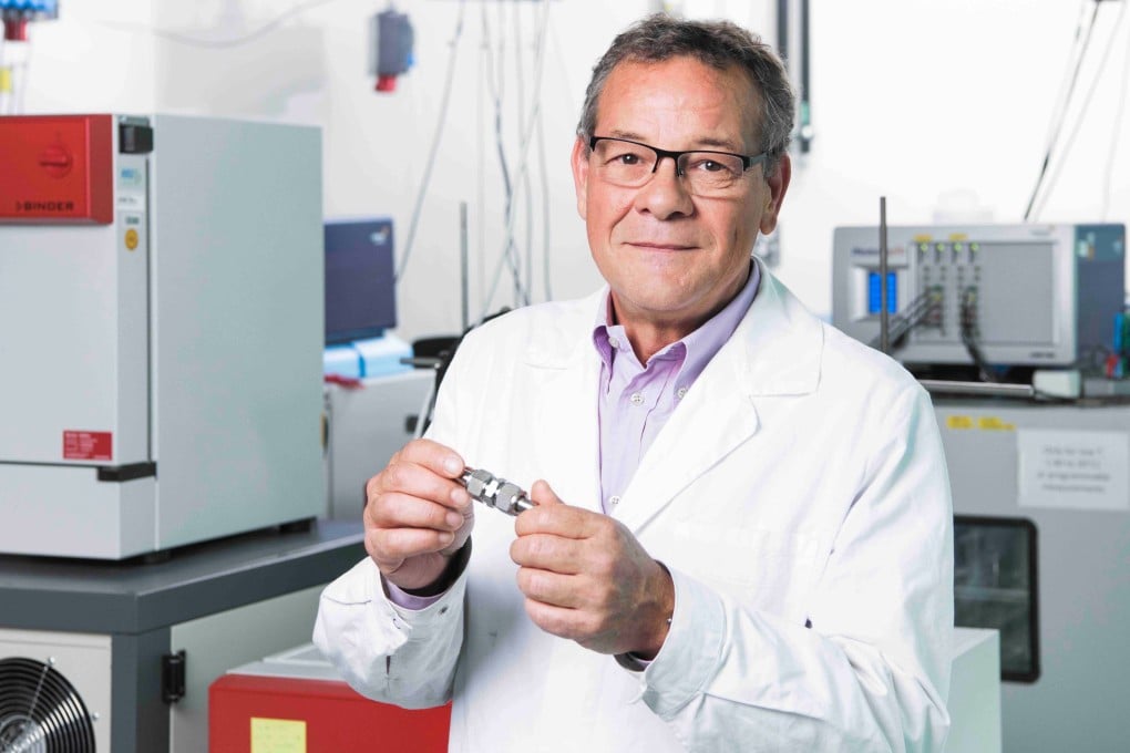 Ilmuwan Baterai Terkenal Pimpin Institut Energi Baru di Nanjing Normal University