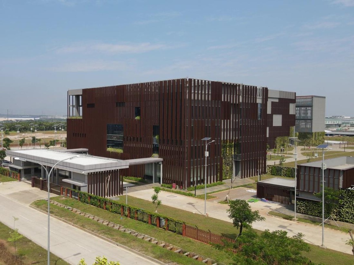 Tekanan AS-China dan Peluang Bisnis Data Center di Malaysia dan Indonesia