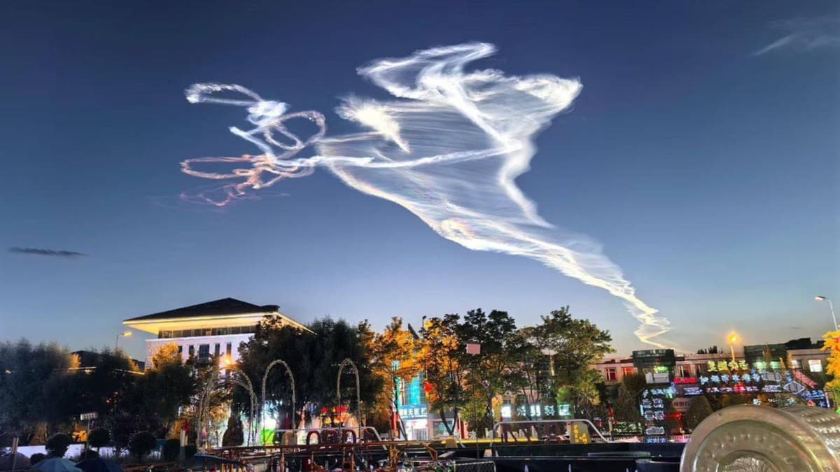 Tiongkok Uji Rudal Hipersonik Terang-Terangan untuk Tunjukkan Kekuatan Baru