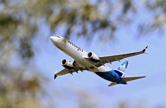 Serangan Siber Besar Terhadap WestJet: Data 1,2 Juta Penumpang Dicuri