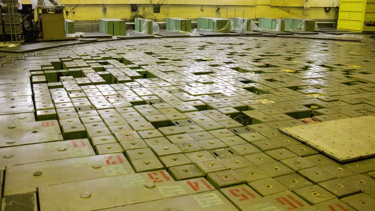 Penelitian ORNL: Pori Grafit Tidak Ganggu Kinerja Reaktor Nuklir