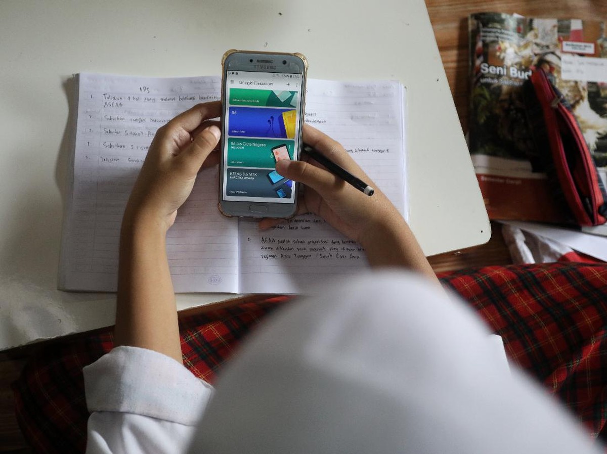 Lelang Frekuensi 1,4 GHz untuk Internet Fixed Wireless Dimulai Oktober 2025