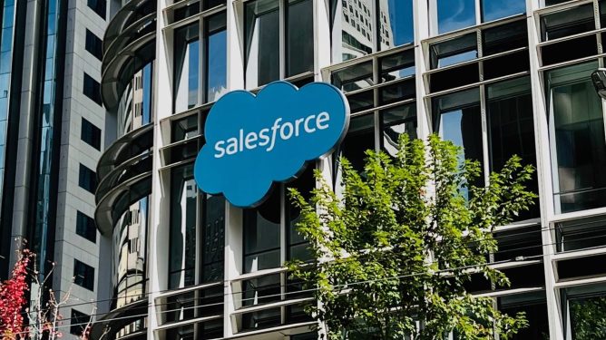 Peretas Besar Luncurkan Situs Pemerasan Data Berbasis Cloud Salesforce