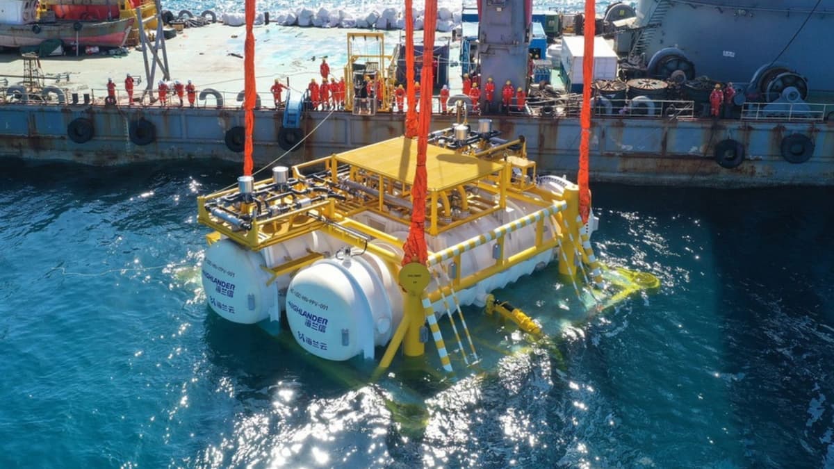 Pusat Data Bawah Laut di Shanghai: Solusi Hemat Energi untuk Era AI