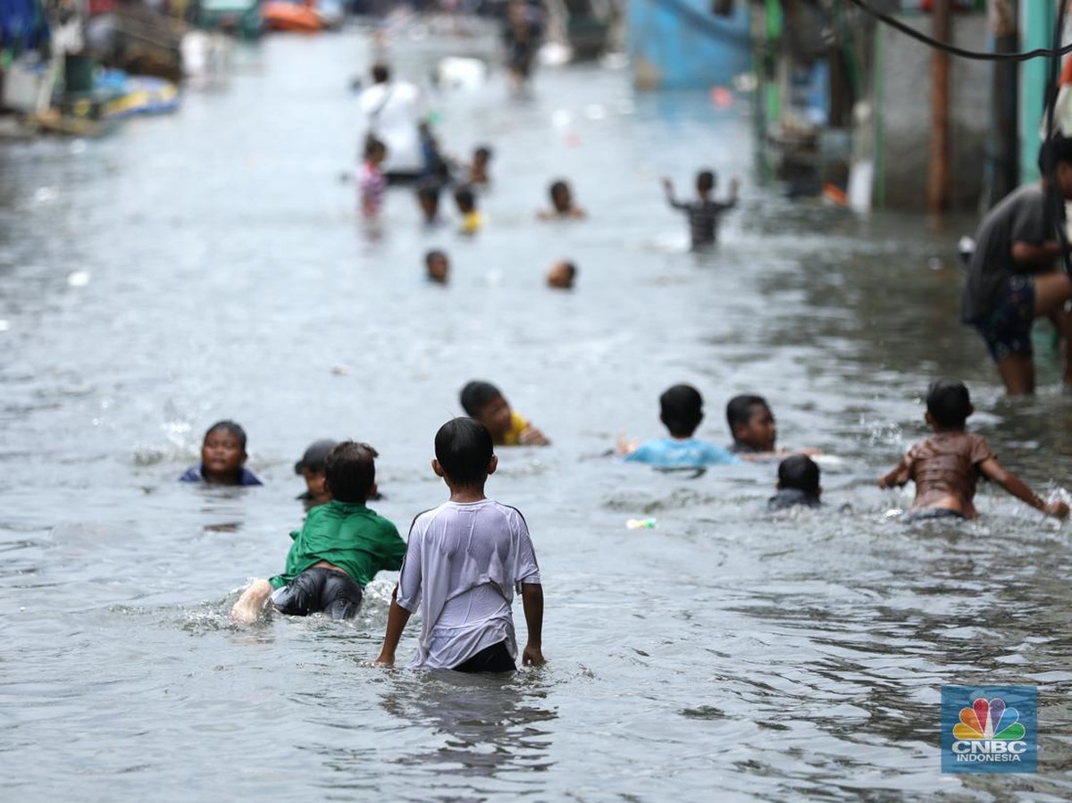 BMKG Imbau Waspada Banjir Rob Akibat Supermoon Perigee Oktober 2025