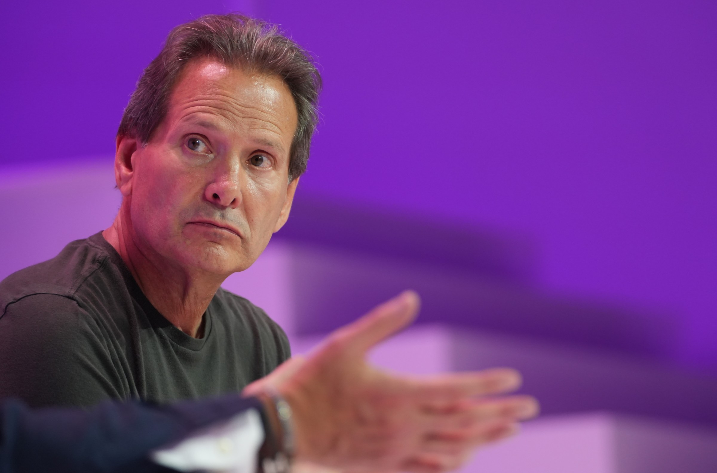 Verizon Tunjuk Dan Schulman sebagai CEO Baru untuk Memimpin Pertumbuhan