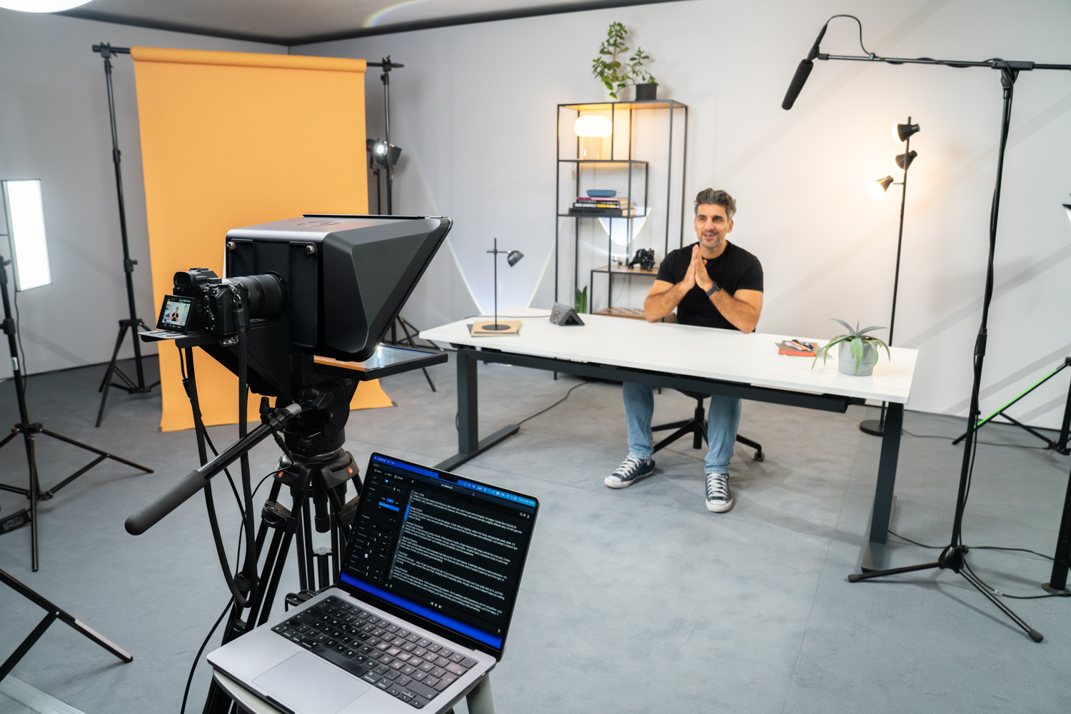 Elgato Luncurkan Prompter XL Besar untuk Profesional dengan Harga Rp 986.68 juta ($599,99) 