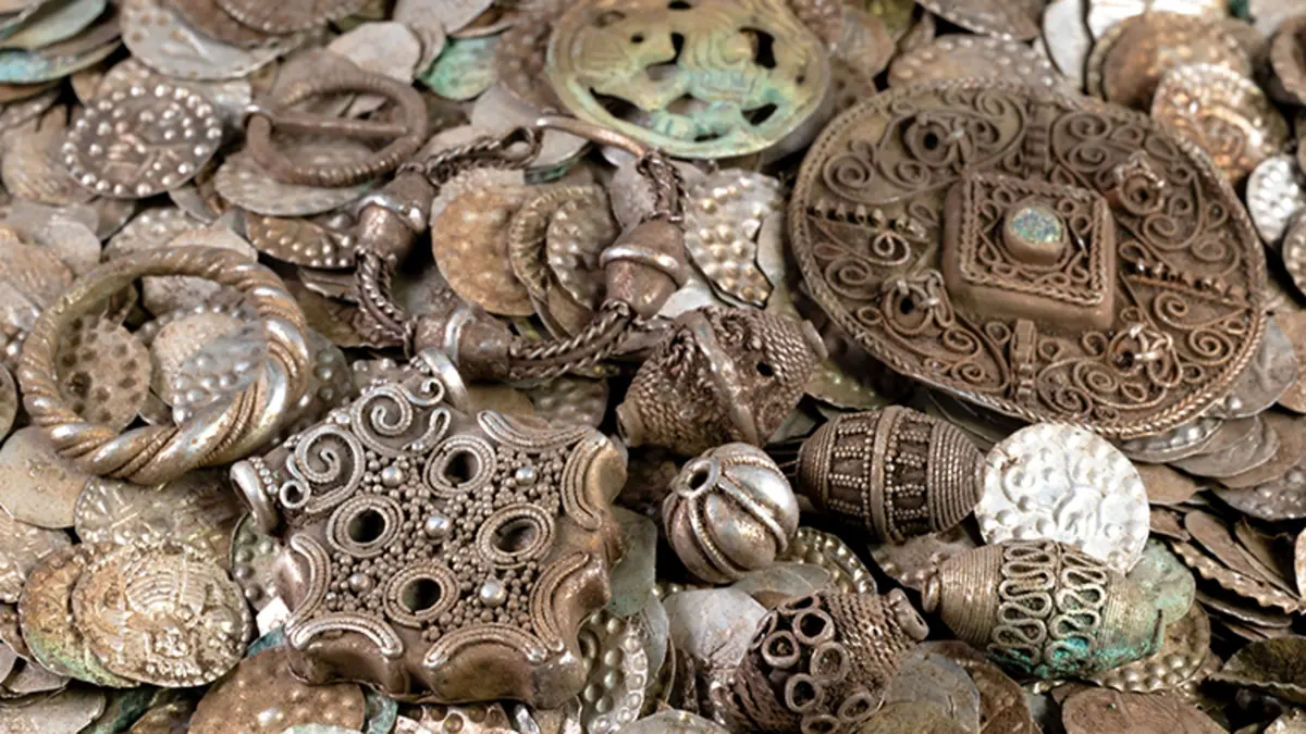 Penemuan Harta Karun Perak Abad ke-12 Terbesar di Stockholm Swedia