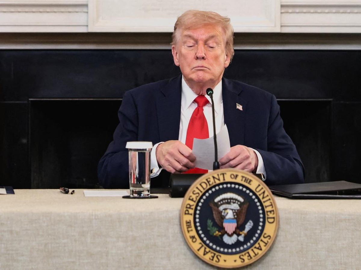 Ancaman Tarif Trump Picu Kejatuhan Saham Raksasa Teknologi AS Hingga Triliunan