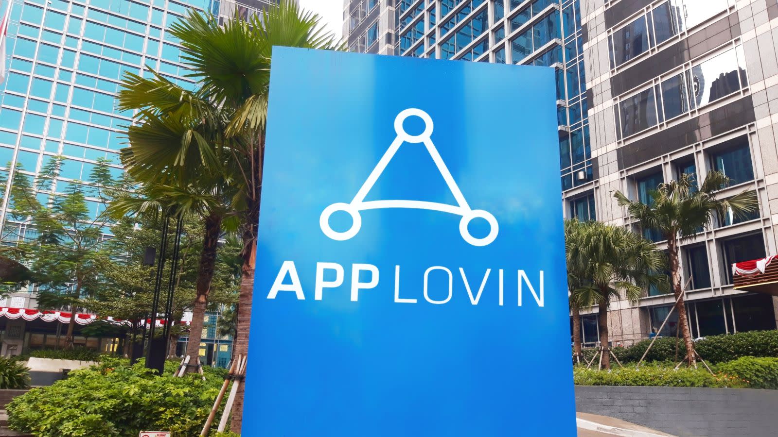AppLovin Melaju Kencang Tahun 2025 dengan Target Saham Mencapai 860 Dolar