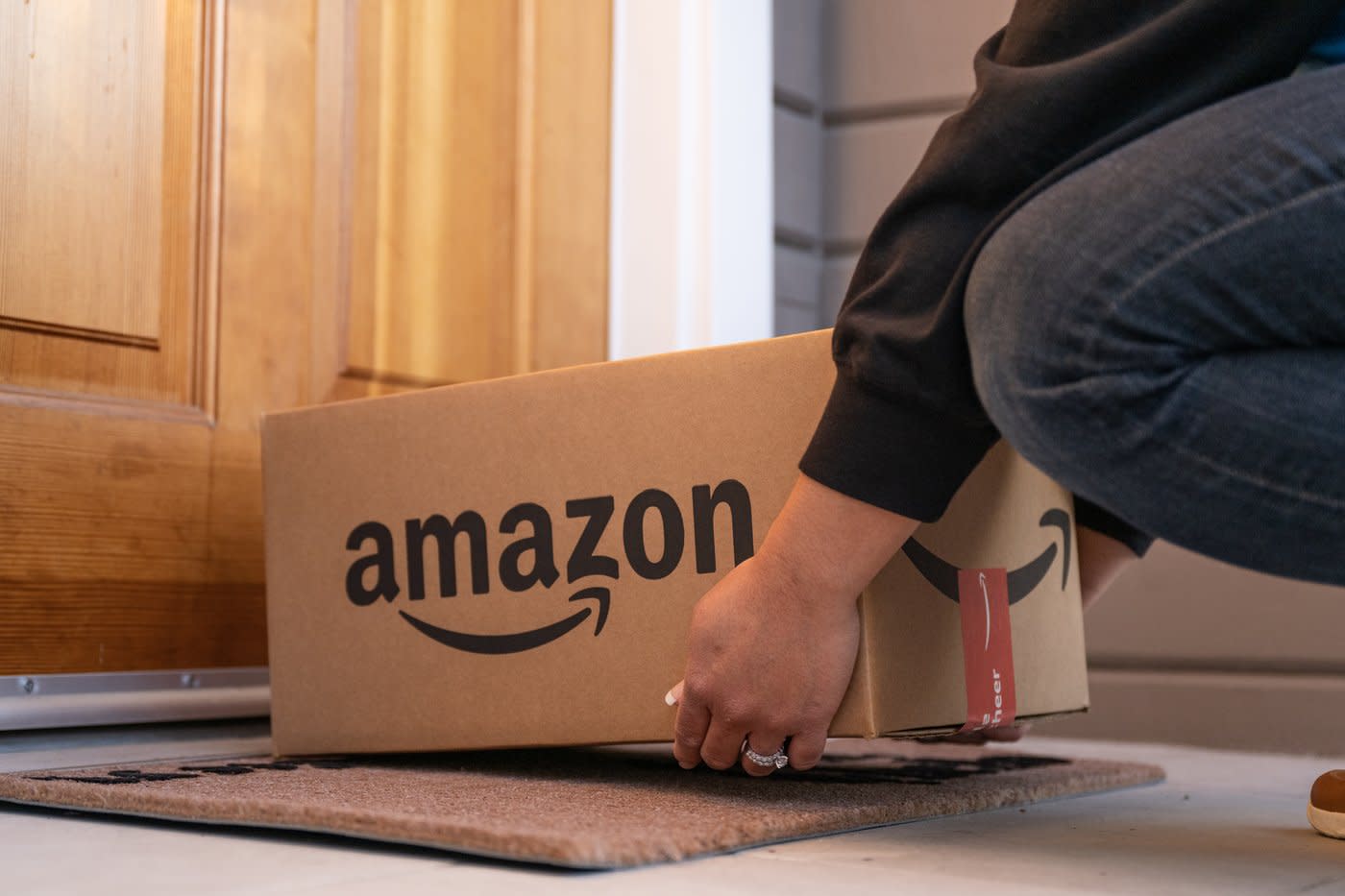 Alasan Kuat Membeli Saham Amazon saat Ini dan Menahannya Lama