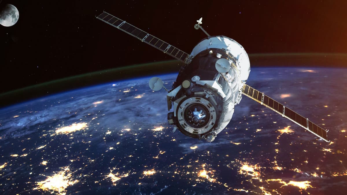 Bahaya Besar: Setengah Komunikasi Satelit Global Bisa Disadap Murah dan Mudah