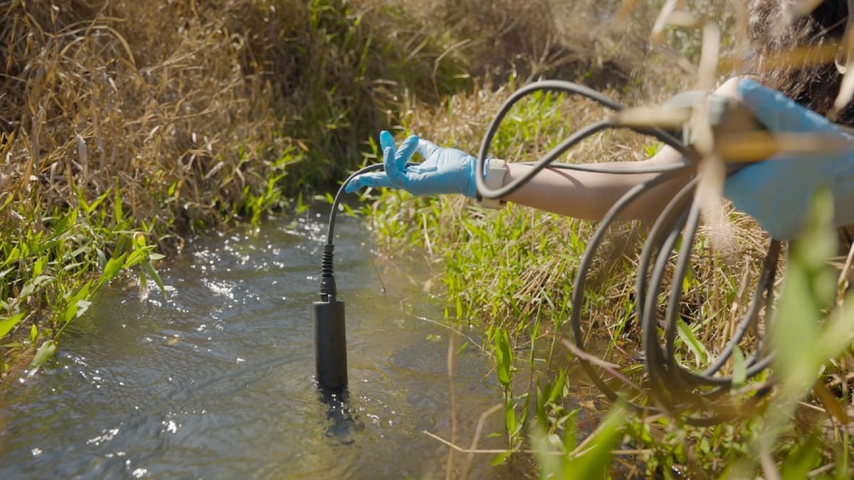 Menggunakan Batu Basal di Ladang Brasil untuk Menangkap Karbon dari Udara