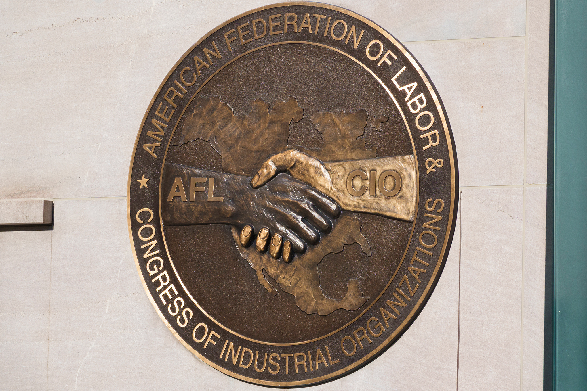 Serikat Pekerja AS Dorong Perlindungan untuk Pekerja di Era AI