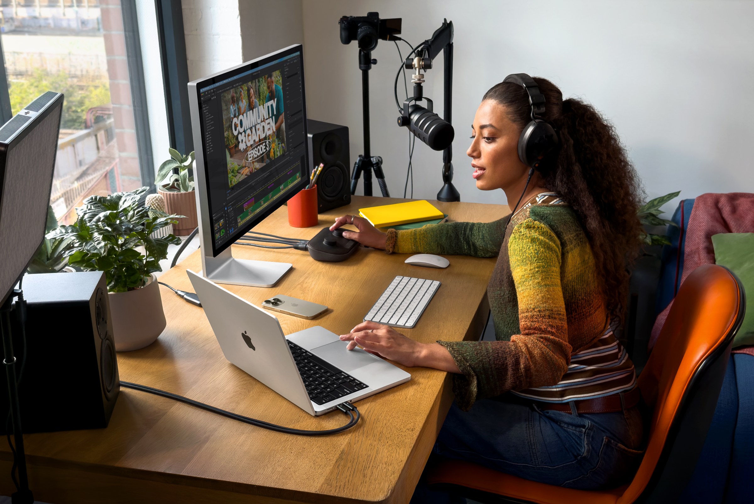 Apple Luncurkan MacBook Pro dan iPad Pro Baru dengan Chip M5 Lebih Cepat