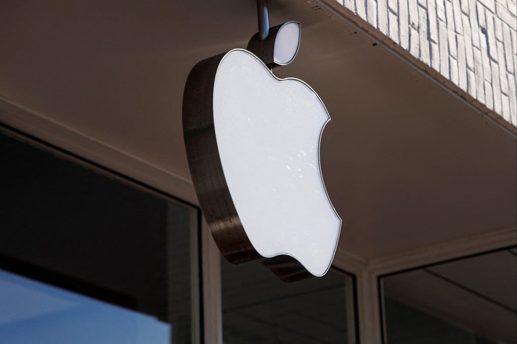 Perombakan Tim AI Apple dan Kepergian Eksekutif Utama yang Mempengaruhi Pembaruan Siri