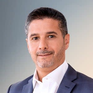 Mengoptimalkan AI dalam Perbankan: Dari Efisiensi ke Sumber Pendapatan Baru