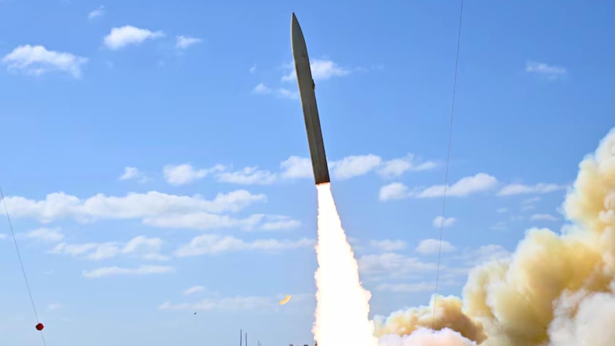 Angkatan Darat AS Siap Operasikan Rudal Hipersonik Dark Eagle Lengkap Tahun Ini