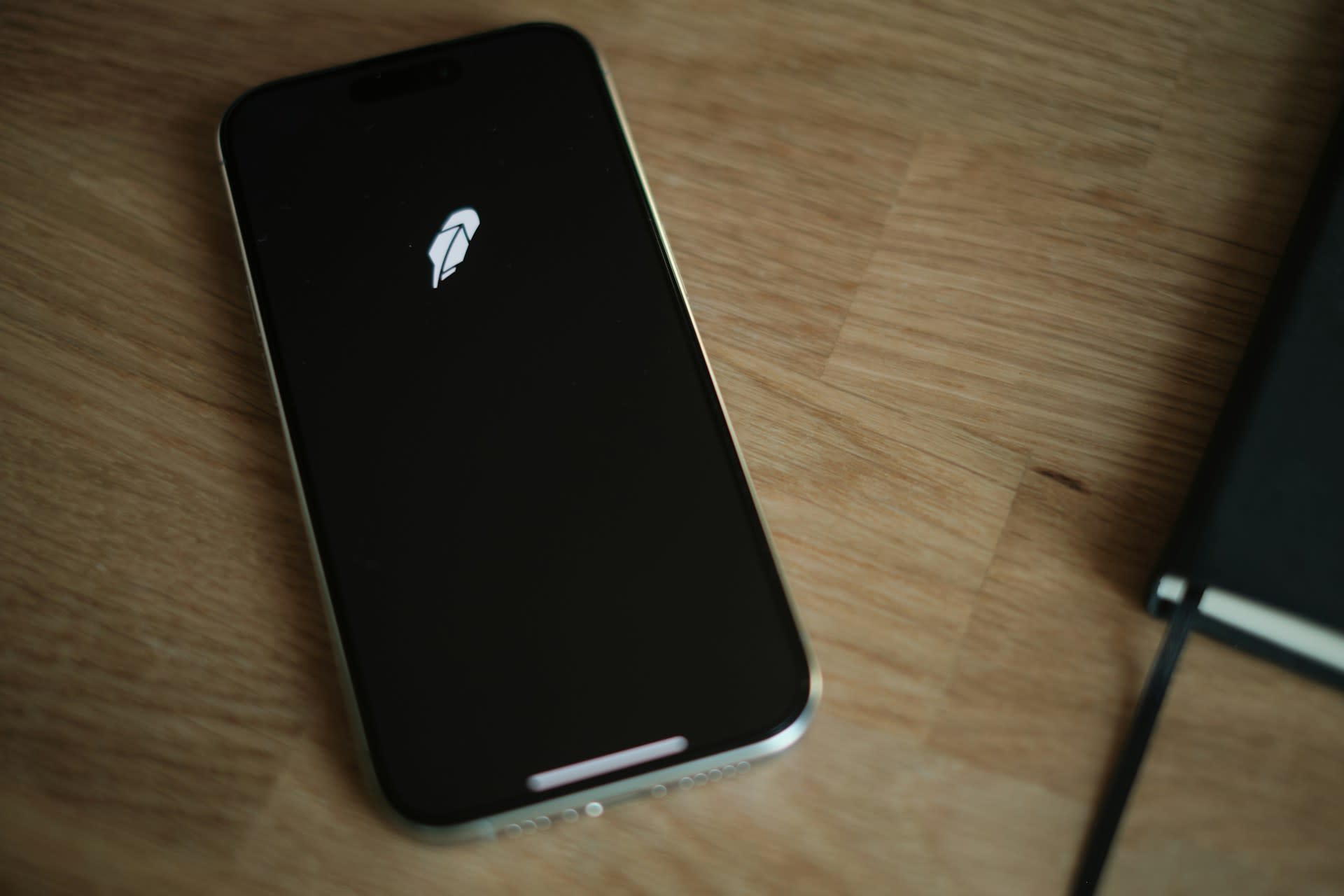 Needham Naikkan Target Harga Robinhood Jadi Rp 2.38 juta ($145) , Optimis Pertumbuhan Platform