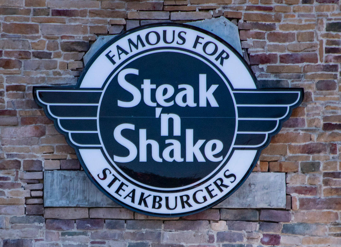 Steak 'n Shake Rayakan 5 Bulan Terima Bitcoin dengan Peluncuran Bitcoin Steakburger