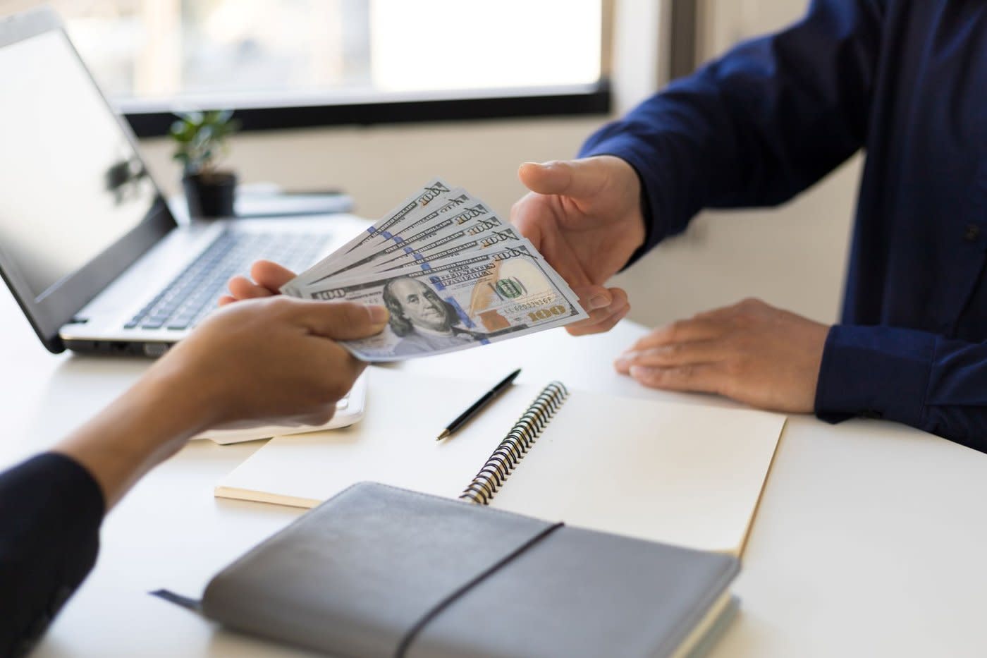 Dua ETF Vanguard Unggulan untuk Penghasilan Dividen dan Investasi Jangka Panjang