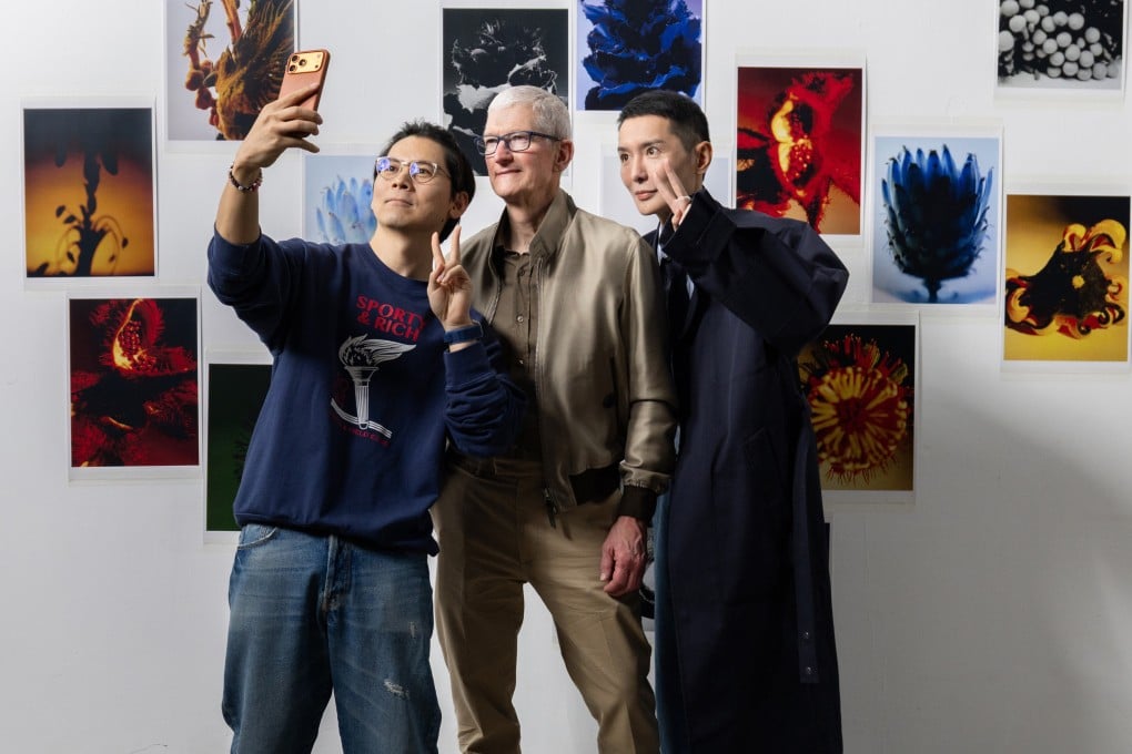 Tim Cook dan Strategi Apple Bawa AI ke China dengan Kolaborasi Lokal