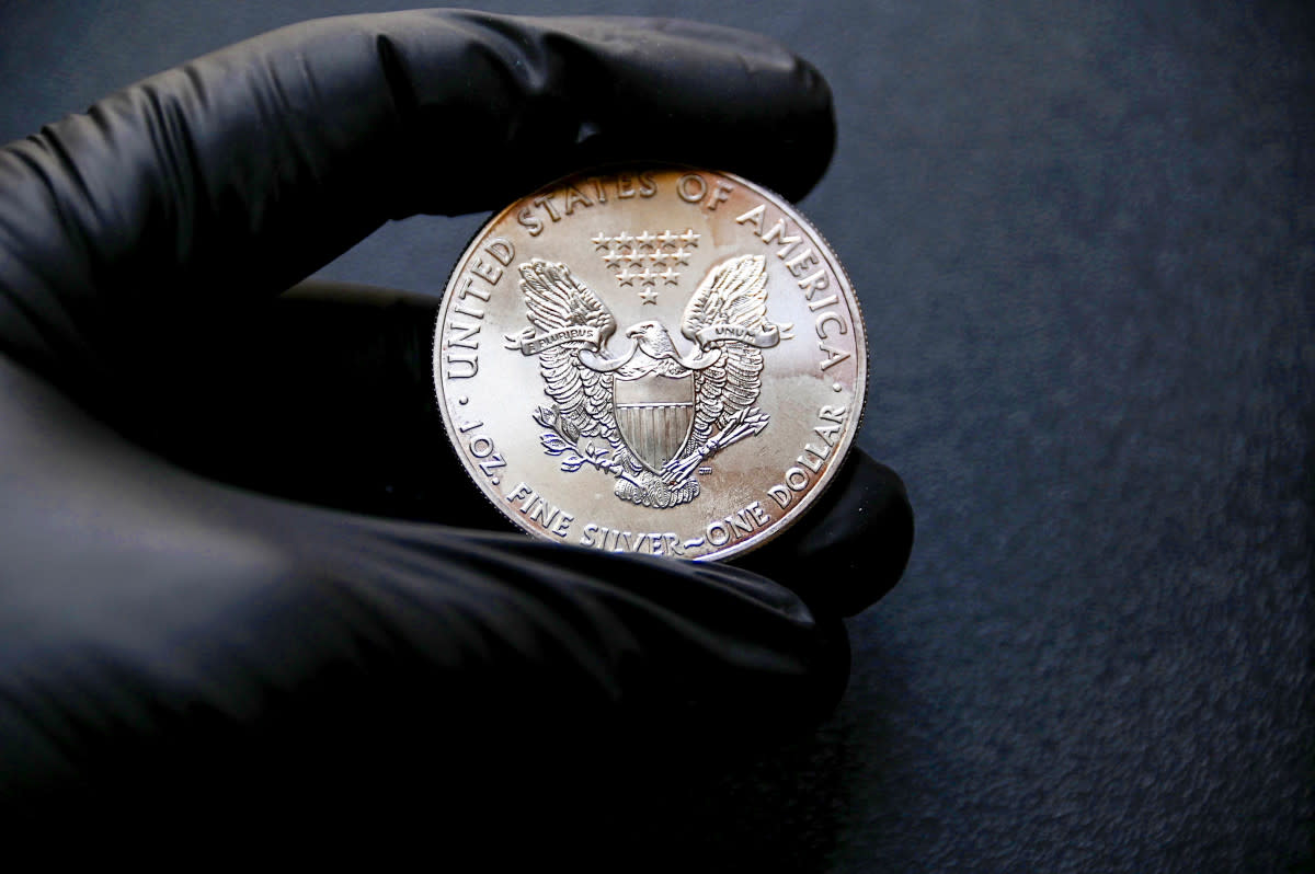 Investasi Unik: Rp 4.11 miliar ($250,000) Dalam 5 Juta Koin Nickel Fisik, Apa Untungnya?