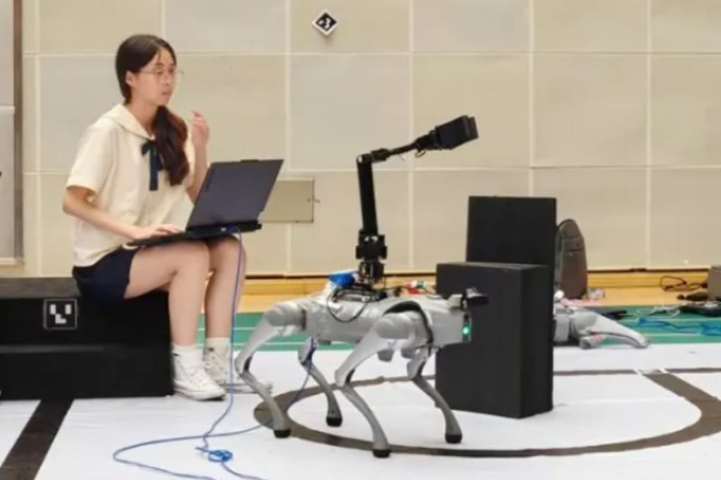 Unitree Robotics Hadirkan Kursus Pelatihan Robot Anjing Go2 di China