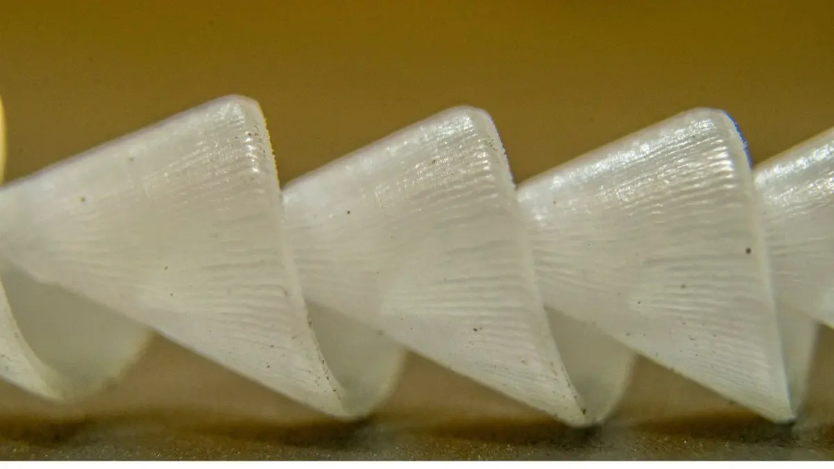 Metode Ramah Lingkungan Baru Daur Ulang Teflon Jadi Bahan Kimia Berguna