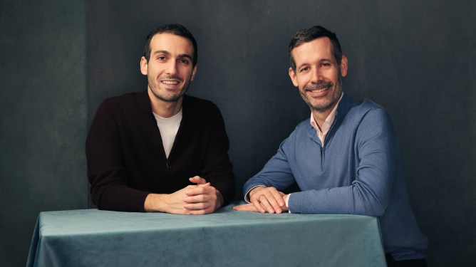 Shuttle Bantu Deploy Aplikasi Vibe Coding dengan Infrastruktur Otomatis