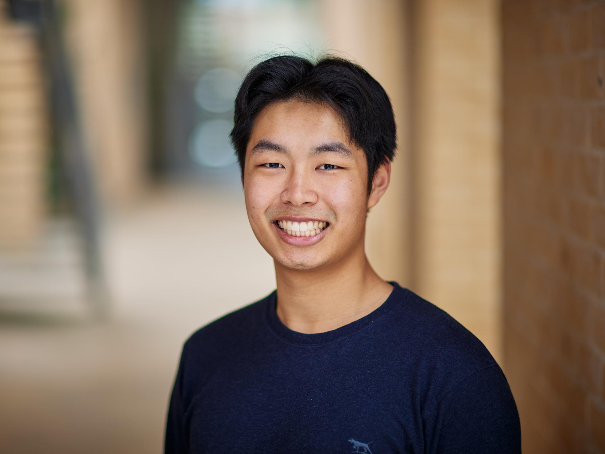 Dari Magang di Goldman Sachs ke Startup AI, Raymond Raih Mimpi Baru