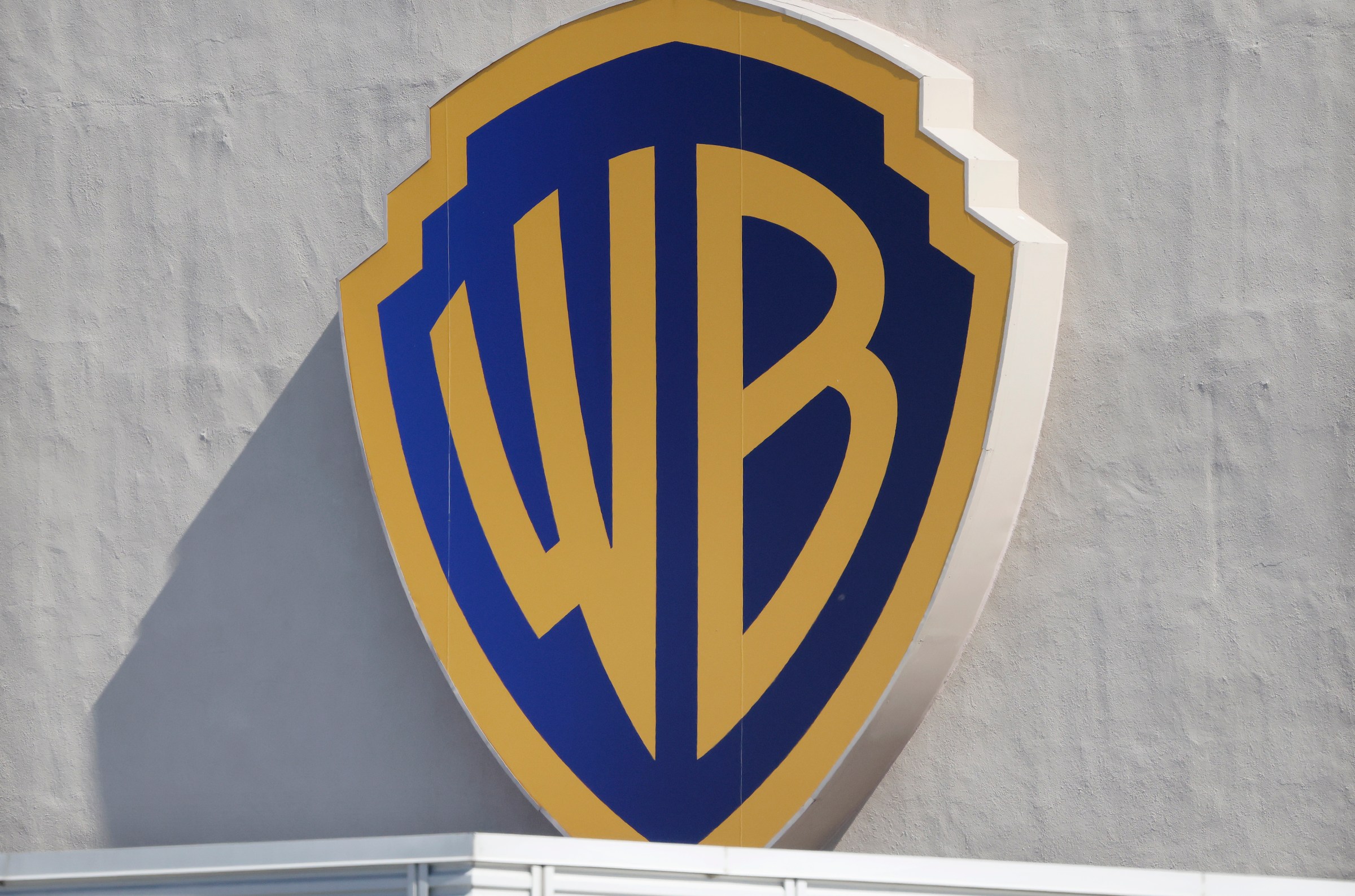 Perusahaan Teknologi Berebut Warner Bros. Discovery, Apa Langkah Selanjutnya?
