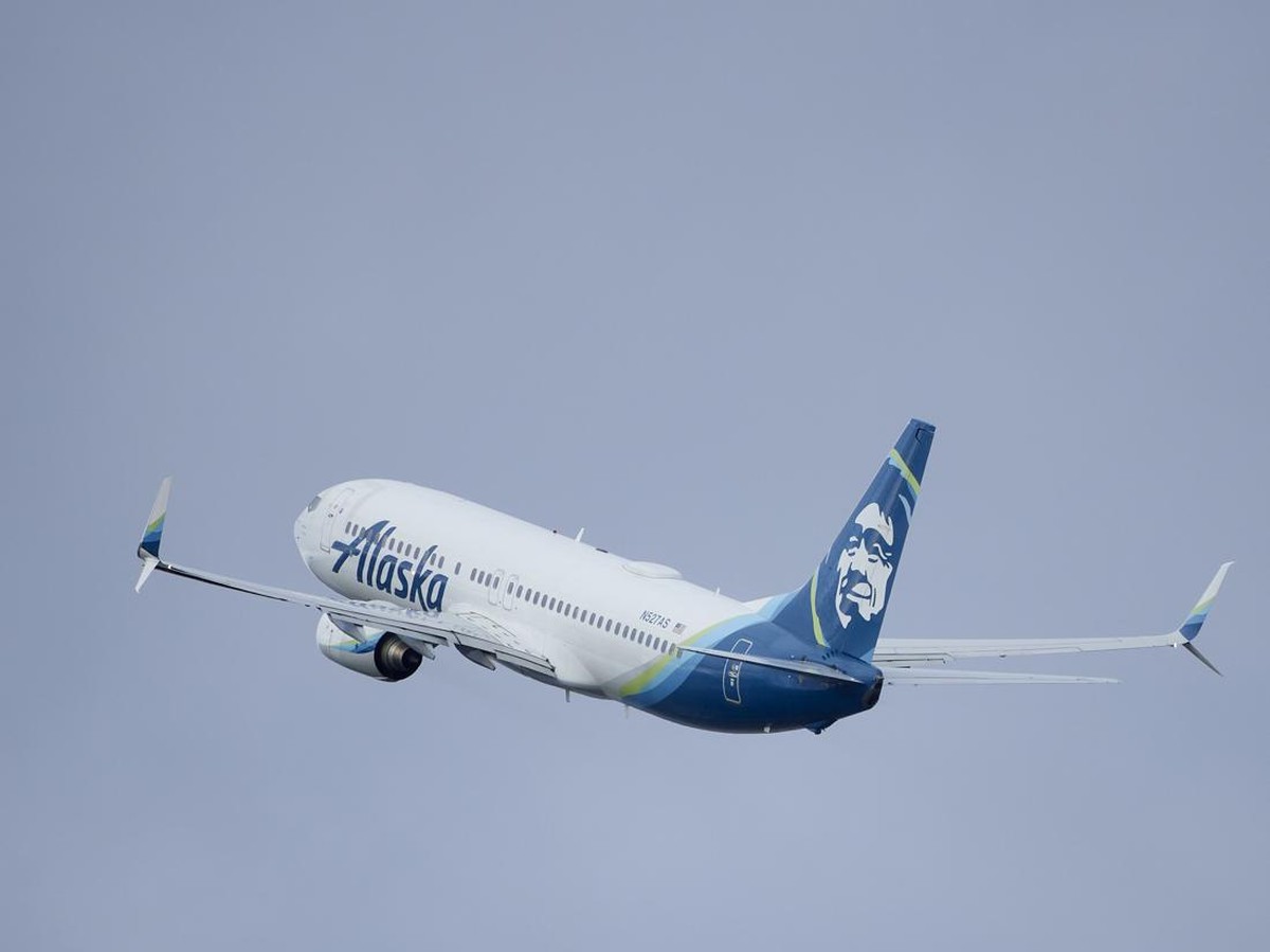 Alaska Airlines Pulihkan Operasi Setelah Gangguan Sistem Besar Sebabkan Pembatalan Massal