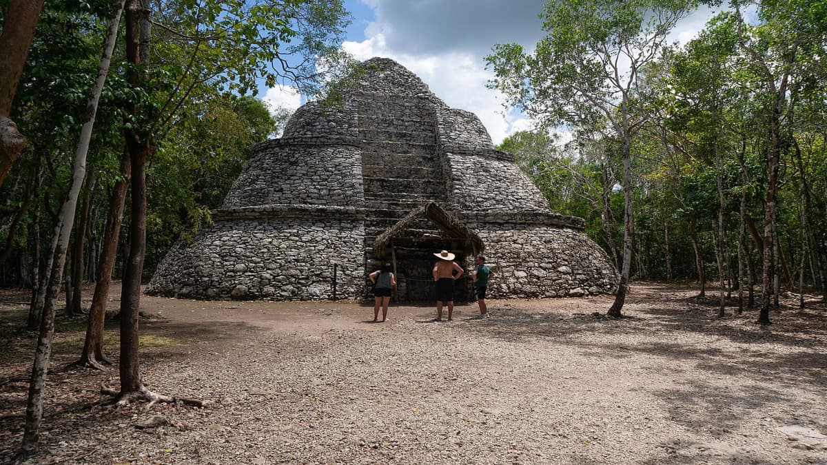 Ratu Maya Ix Ch’ak Ch’een: Pemimpin Perempuan Cobá yang Legendaris Abad Ke-6