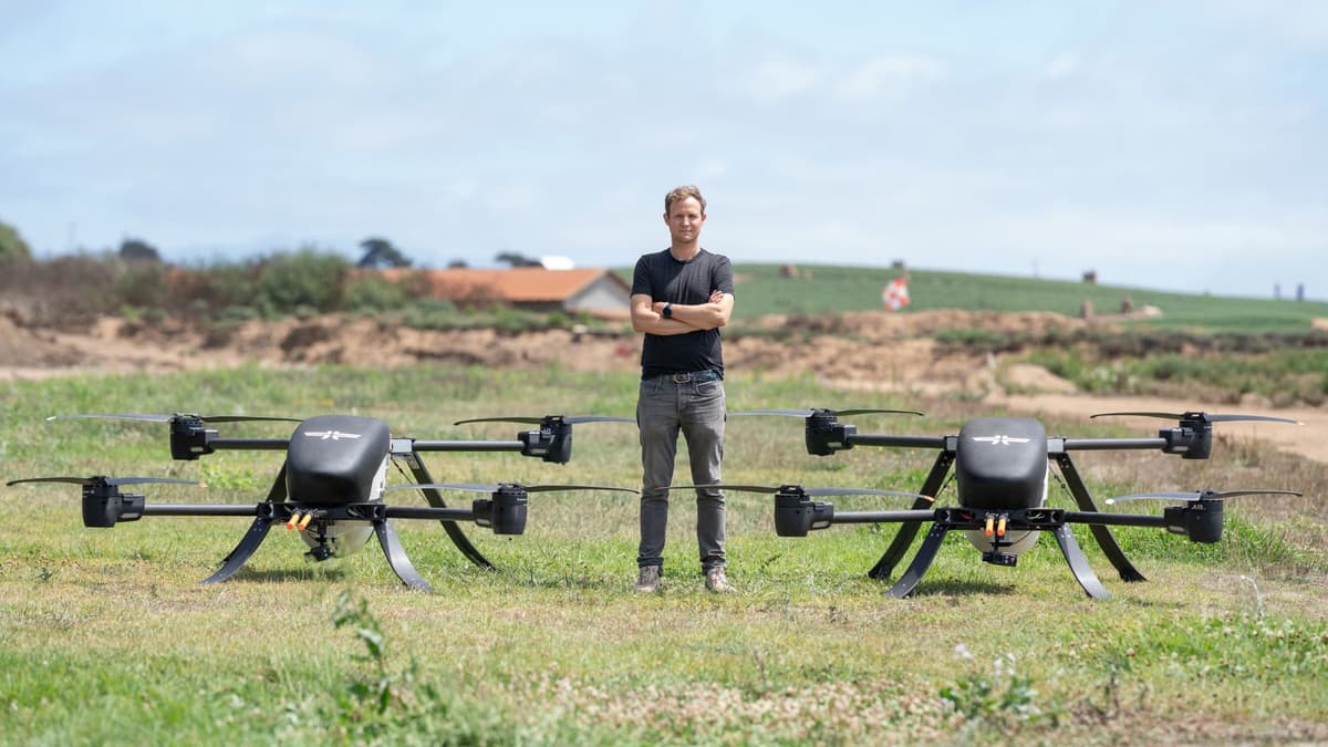 Seneca Luncurkan Drone Pemadam Kebakaran Otonom dengan Dana 60 Juta Dollar