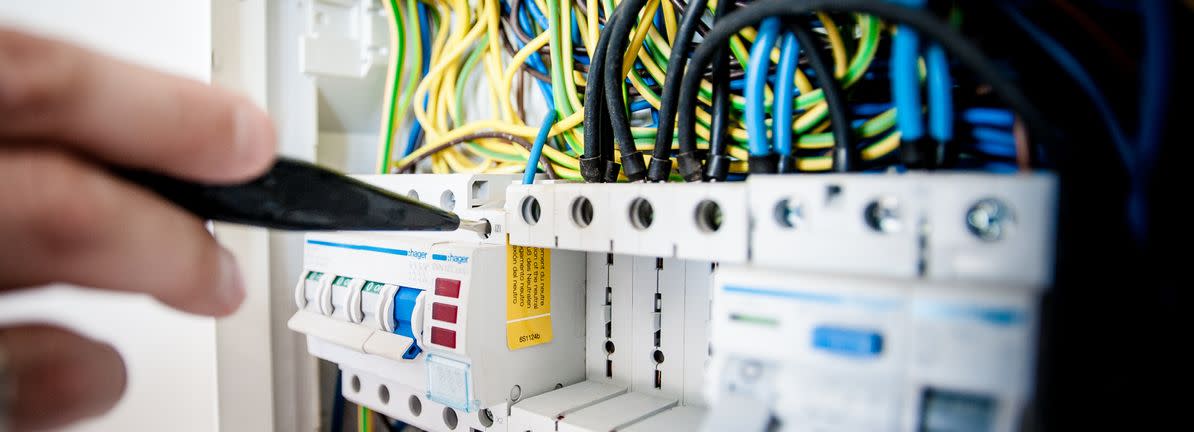 Vertiv Raih Keuntungan Besar dari Data Center AI, Saham Melonjak Tajam