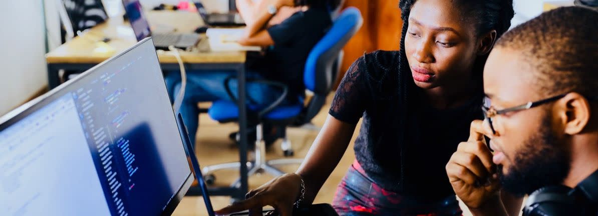 Akamai dan Apiiro: Peluang Baru di Tengah Tantangan Saham Turun