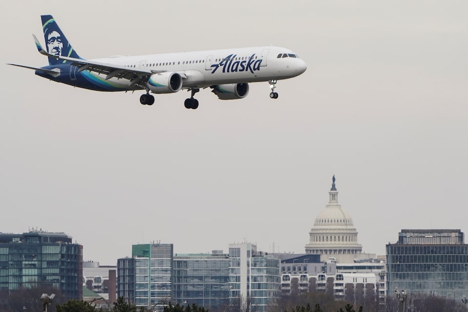Gangguan Teknologi Besar di Alaska Airlines Batalkan Ratusan Penerbangan