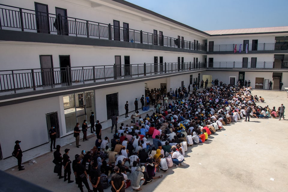 Operasi Militer Bongkar Pusat Penipuan KK Park, Ratusan Korban Melarikan Diri